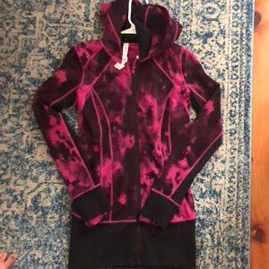 Lululemon Running Zip up Sz 4 NWOT